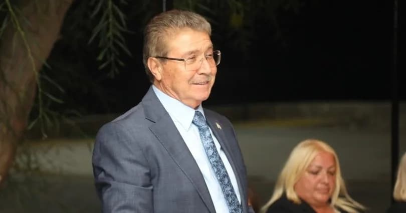 Üstel: Sizin işiniz konuşmak, bizim işimiz çalışmak