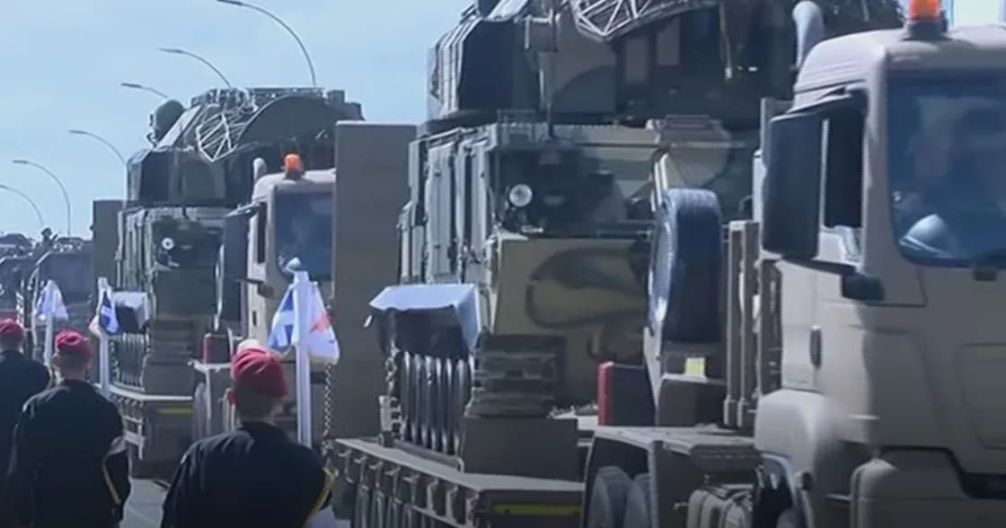 Güney Kıbrıs’ta 1 Ekim sözde “Bağımsızlık Günü” askeri geçit töreniyle kutlandı