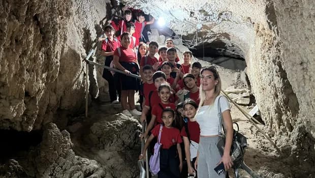 9 Eylül İlkokulu öğrencileri Çınarlı İncirli Mağarası’nı ziyaret etti