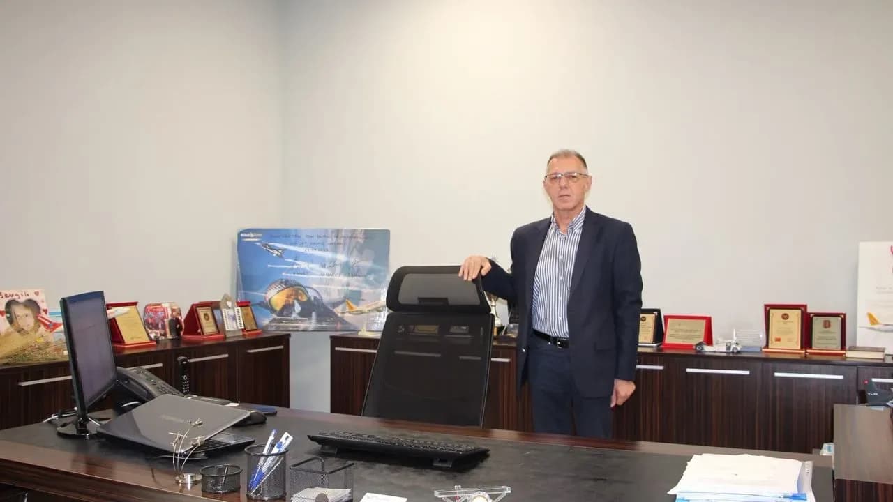 Ercan Havalimanı Genel Müdürü Serhat Özçelik, DP’den Girne’den yarışacak