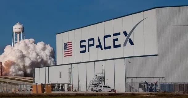 SpaceX, yaklaşık 40 milyar dolarlık çip finansmanı için anlaşmaya vardı