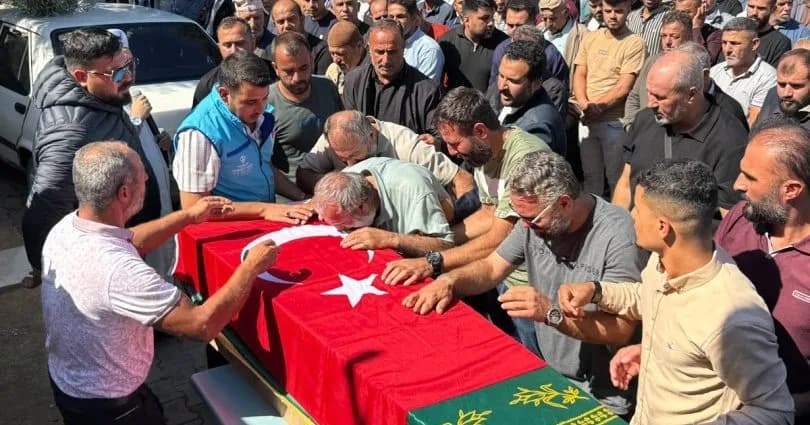 Gemi kazasında hayatını kaybeden Mahmut Demir memleketi Hatay Reyhanlı’da defnedildi