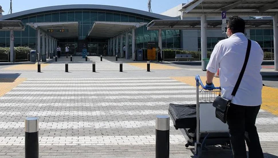 Güney Kıbrıs havaalanları ve limanlardan 1,5 milyar euro gelir elde etti