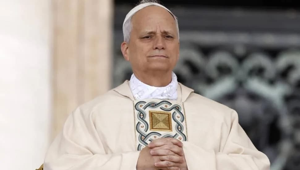 Vatikan: Papa'nın ameliyat sonrası iyileşmesi sürüyor ama Assisi seyahatine gitmeyecek