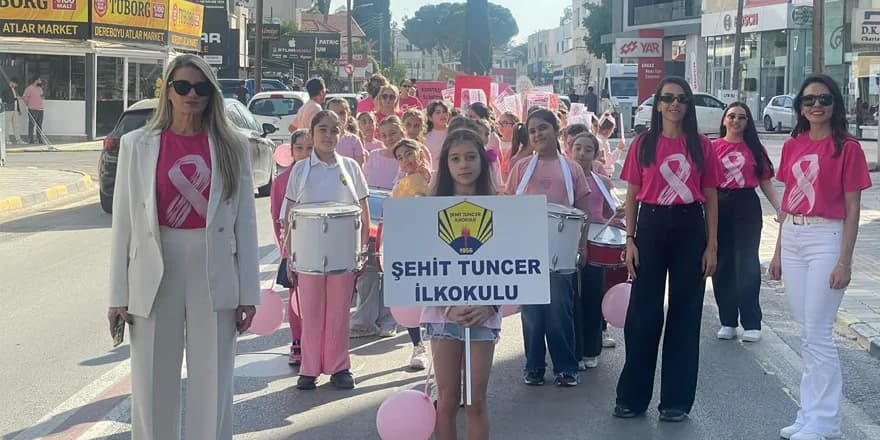Şehit Tuncer İlkokulu öğrenci ve öğretmenlerinden farkındalık yürüyüşü