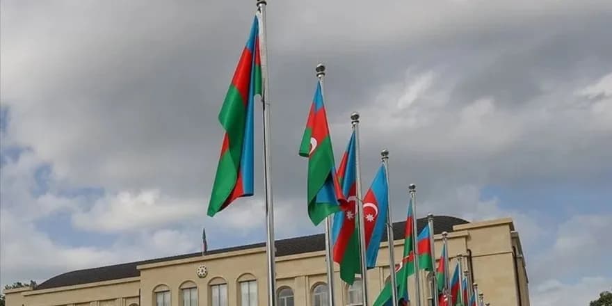 Azerbaycan'dan 31 Türk vatandaşına ülkeye giriş yasağı