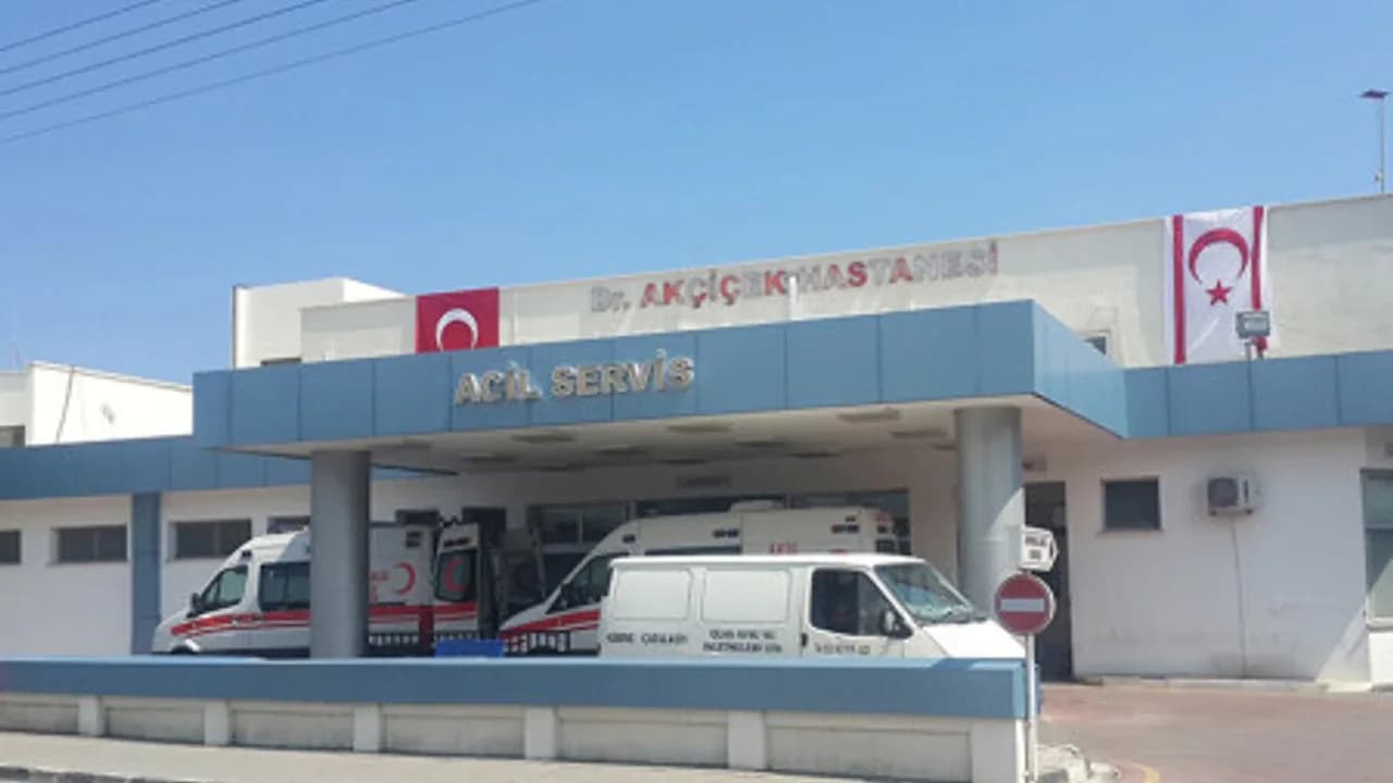 UBP’li iki milletvekili arasında Dr. Akçiçek Hastanesi polemiği
