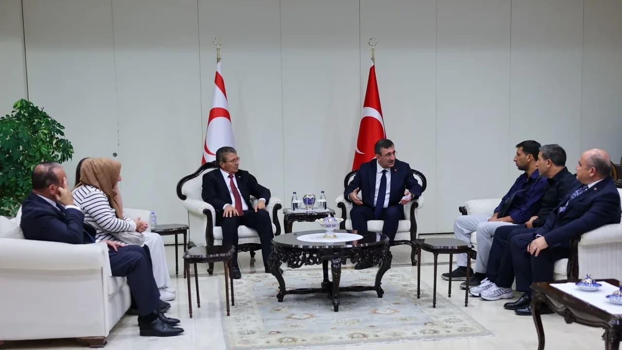 Cevdet Yılmaz, Filo Jet faciasında kayıp yakınlarıyla bir araya geldi