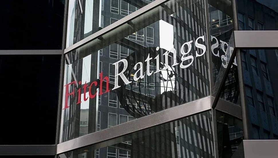 Fitch, Fransa'nın kredi notu görünümünü negatife revize etti