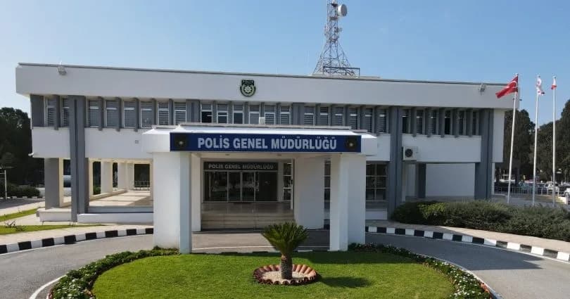 İskele’de market çalışanına bıçak gösterip şarap çaldı: Toplam 4 alkollü şahıs tutuklandı