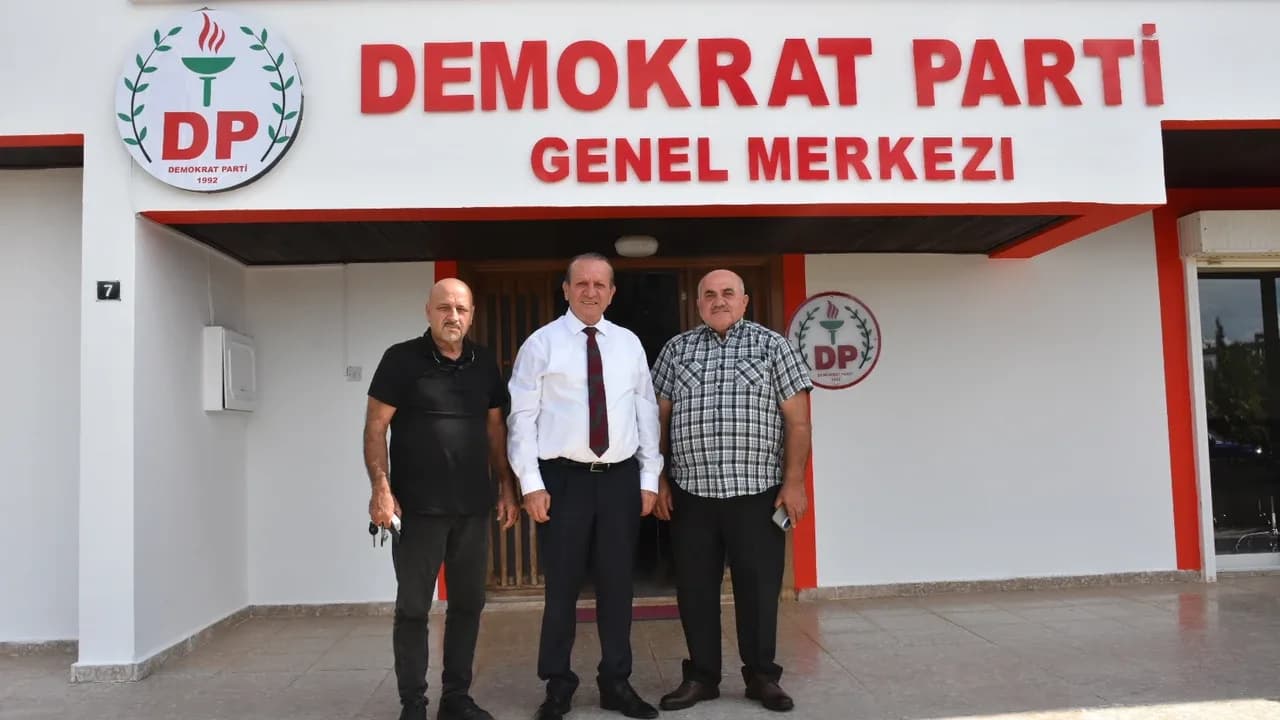 Kazım Kara, YDP’den istifa ederek DP’ye katıldı