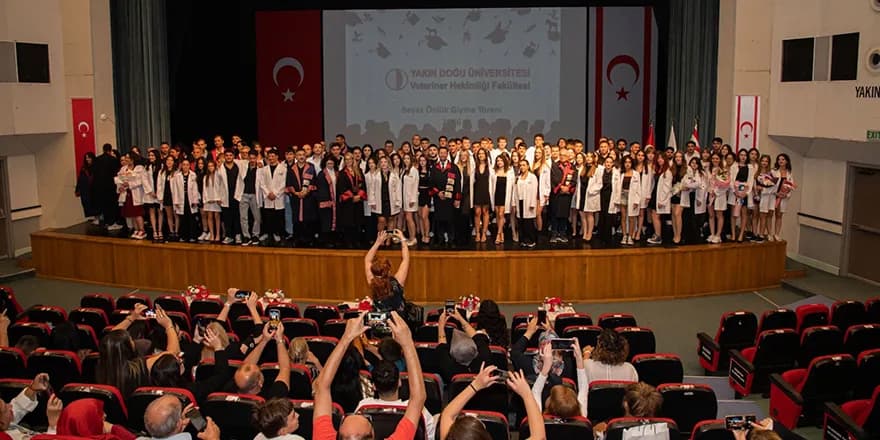 YDÜ Veteriner Hekimliği Fakültesi’nde beyaz önlük heyecanı!