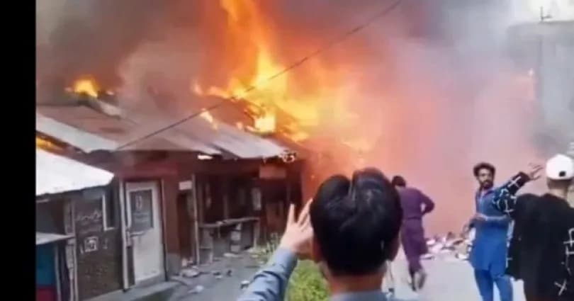 Bangladeş’teki tatil mekânında çıkan yangında 10 kişi öldü