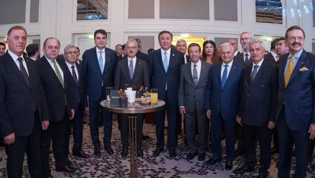 Ertuğruloğlu, TDT’nin resepsiyonuna katıldı