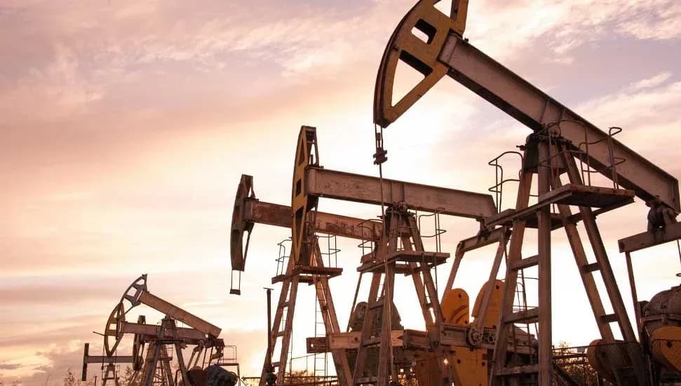 Putin, ABD'ye ve dünyaya petrol tedarik etmeye hazır olduklarını belirtti