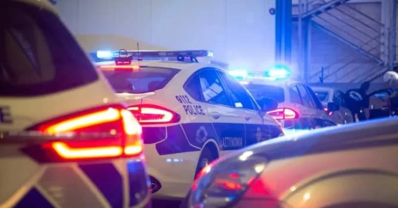 Güney Kıbrıs’ta maskeli 5 kişi Rus çifti koli bandıyla bağlayıp soydu