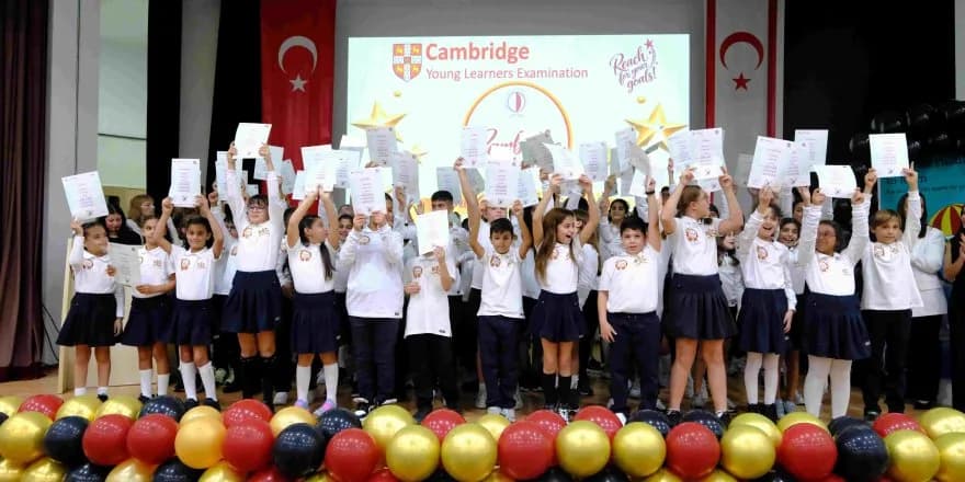 Yakın Doğu İlkokulu’nda 141 öğrenciye Cambridge sertifikası