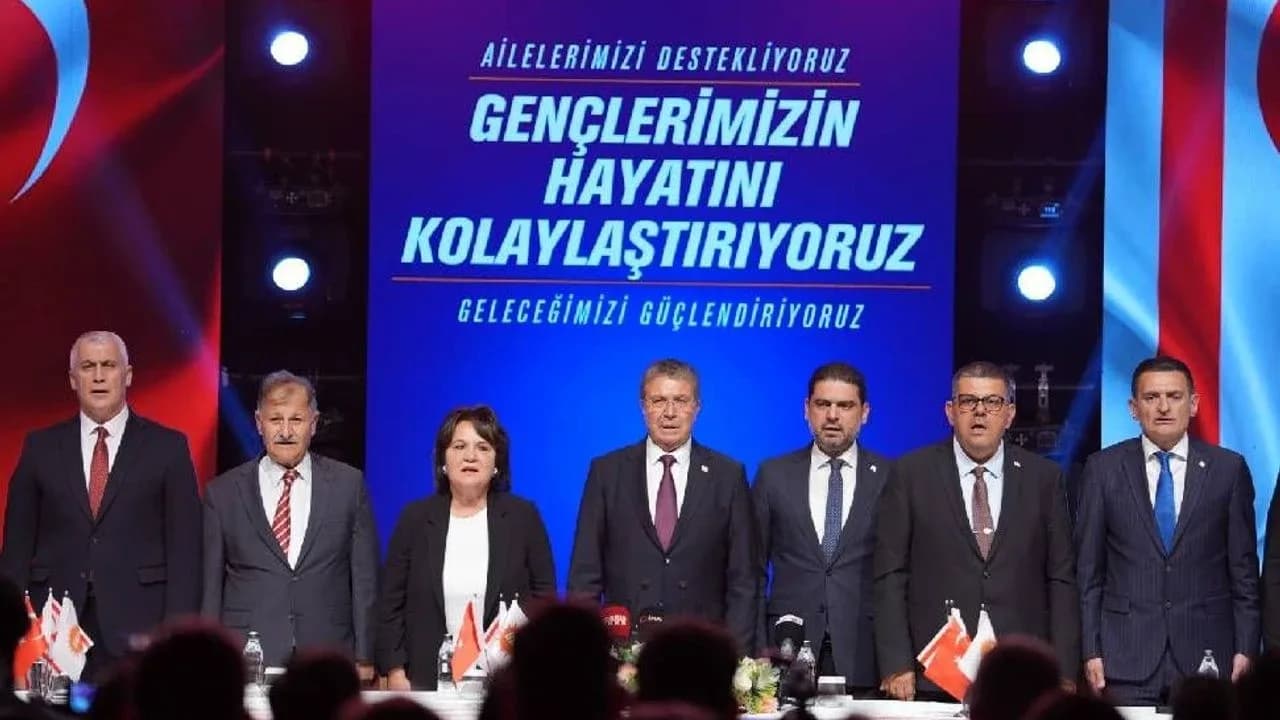 Üstel'den gençlere 10 destek paketi!