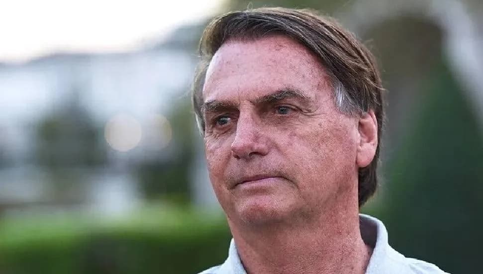 Brezilya'da seçimi kaybeden Bolsonaro, yurt dışı çıkış yasağına rağmen Arjantin üzerinden ABD'ye kaçtı