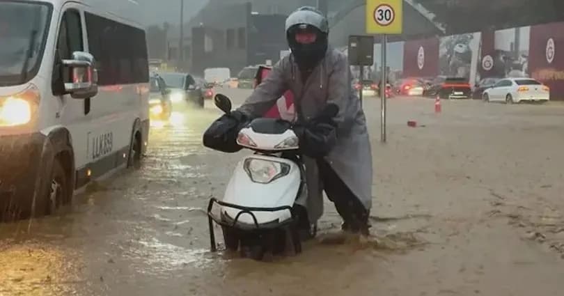 İstanbul’da yağış bilançosu: 2 binden fazla ihbar yapıldı