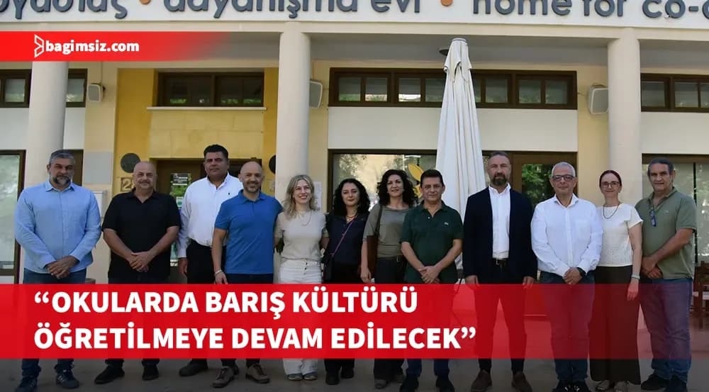 Kıbrıslı Türk ve Rum öğretmen sendikalarından 5 Ekim Dünya Öğretmenler Günü açıklaması…
