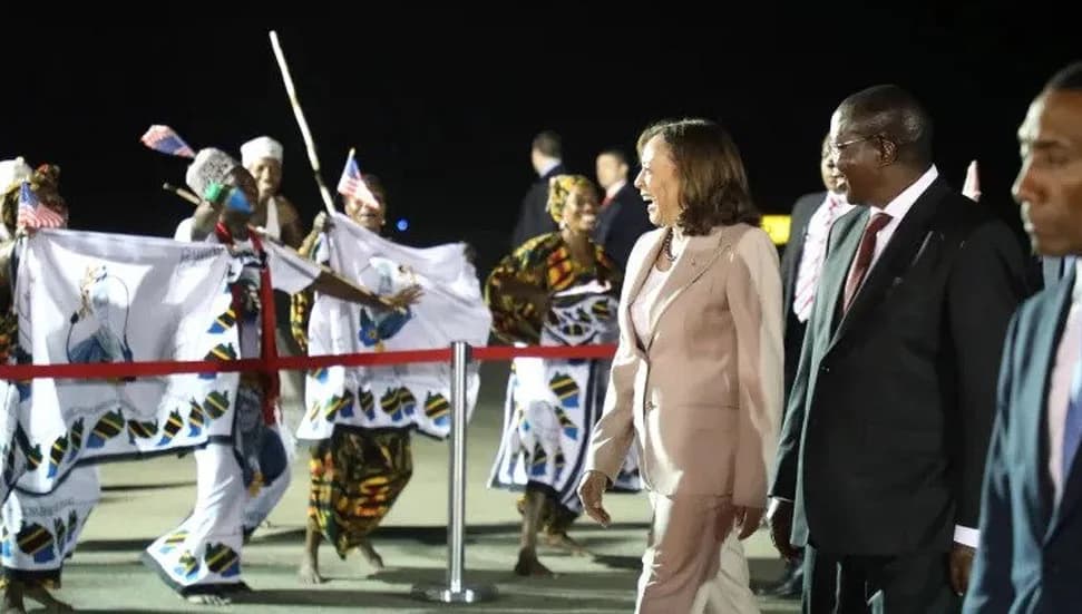 Trump, Kamala Harris'in dış görünüşüyle dalga geçti