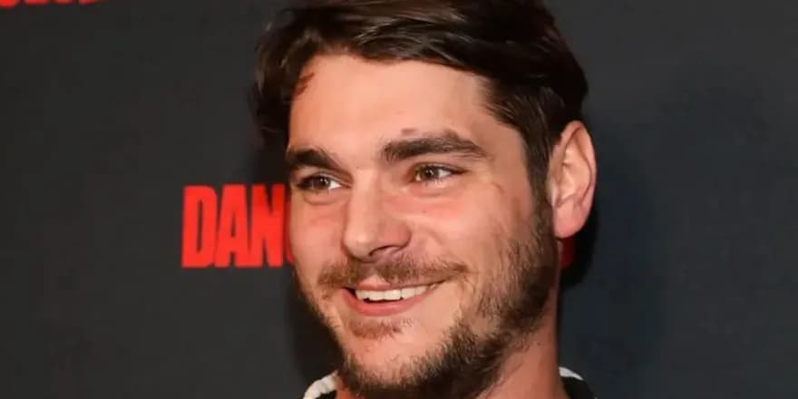 Amerikalı oyuncu RJ Mitte yaşamını yitirdi