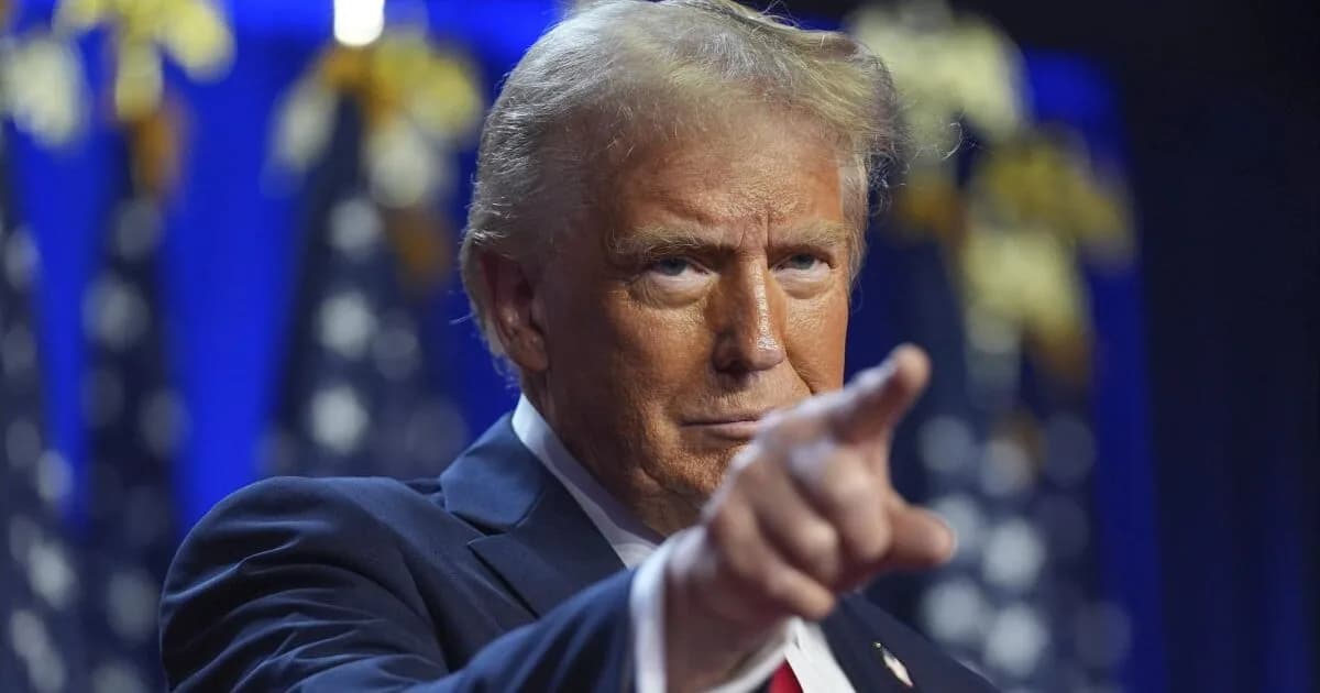 Trump “Süper zeka” yerine “Yapay zeka” terimini kullananları “düşman” ilan etti