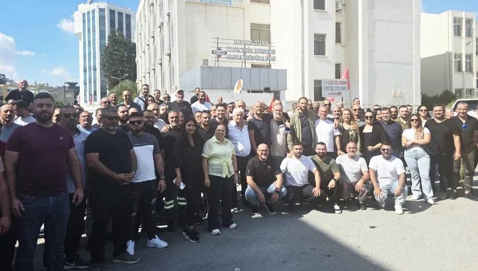 El-Sen’in grevi devam ediyor: Kamuda örgütlü dört sendikayla toplantı yapılacak