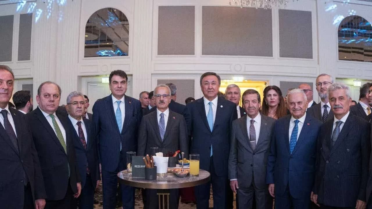 Ertuğruloğlu, TDT’nin resepsiyonuna katıldı