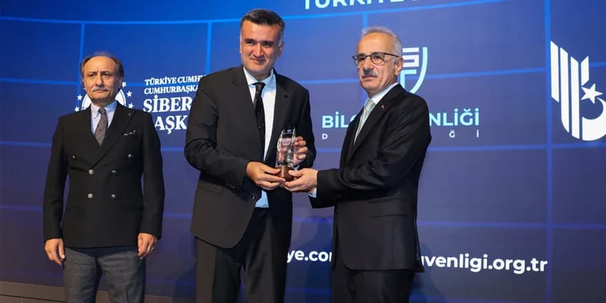 ODTÜ Kuzey Kıbrıs Kampüsü’ne Siber Güvenlik Üstün Hizmet Ödülü