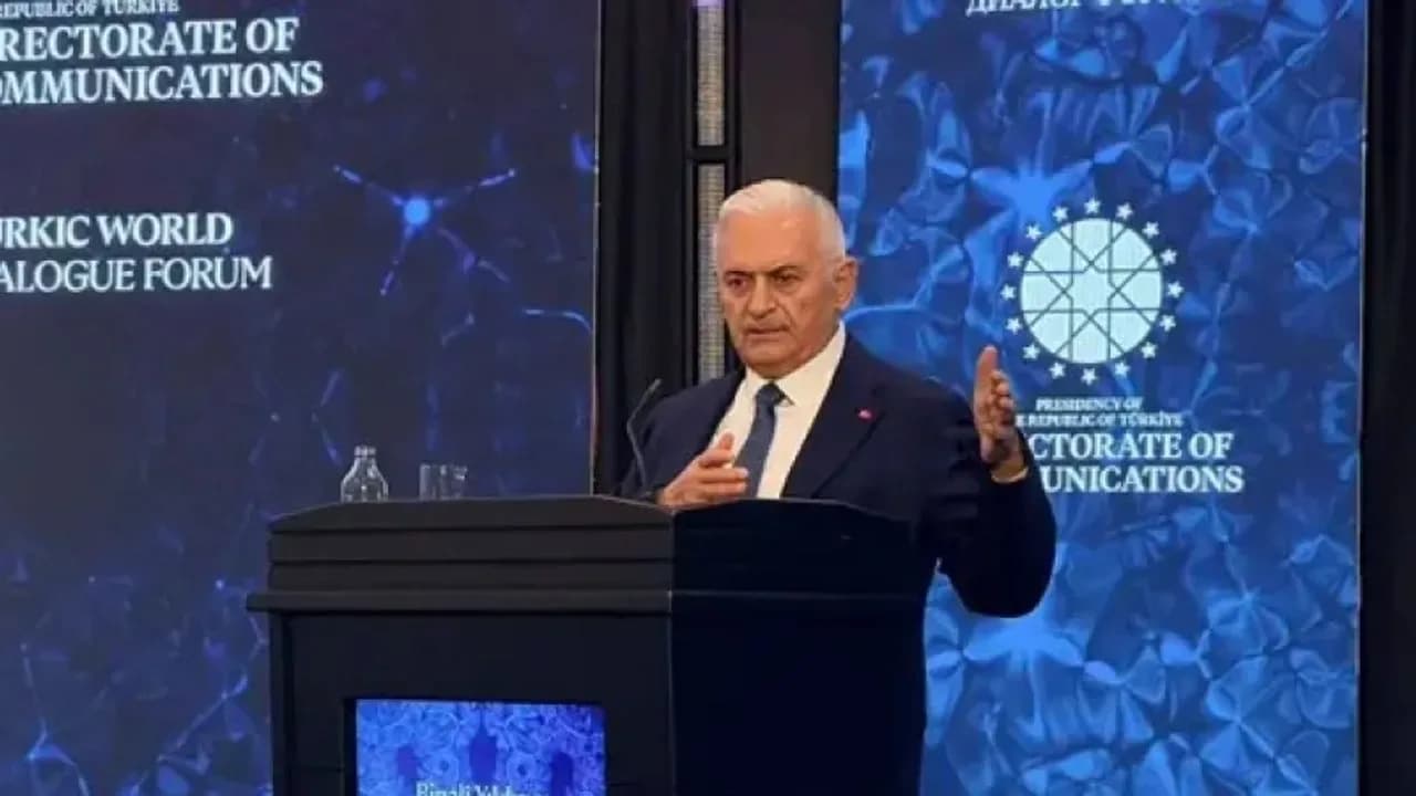 Binali Yıldırım: Kıbrıs’ı tecrit etmek ne insanlığa ne uluslararası hukuka sığar