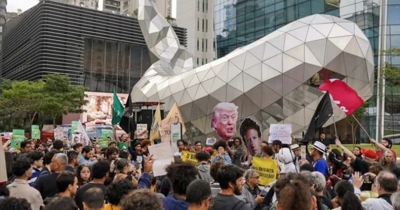 Brezilya’da Lula taraftarları Zuckerberg ve Musk’ı protesto etti: Trump da nasibini aldı