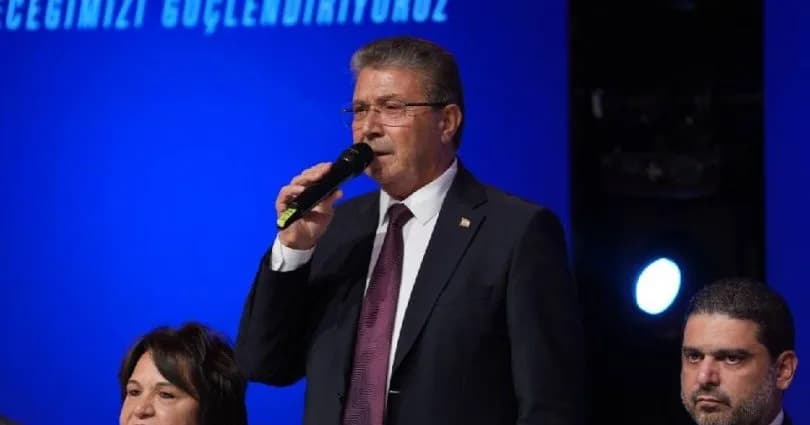 Üstel: Gençlerimizin kendi topraklarında kök salmasını istiyoruz