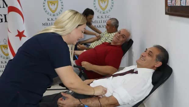 Milli Eğitim Bakanlığı personeli kan bağışında bulundu