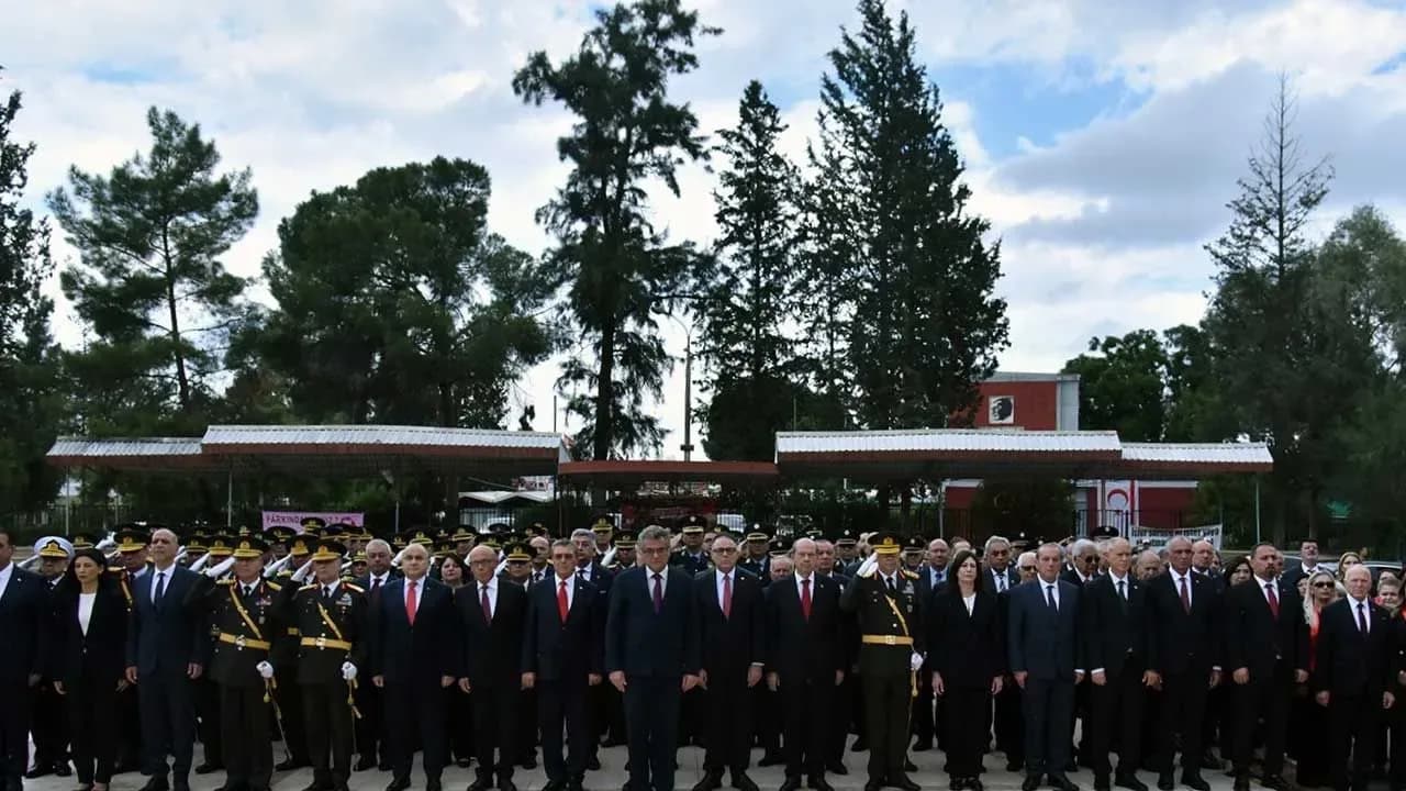 29 Ekim Cumhuriyet Bayramı... Lefkoşa Atatürk Anıtı'nda tören düzenlendi