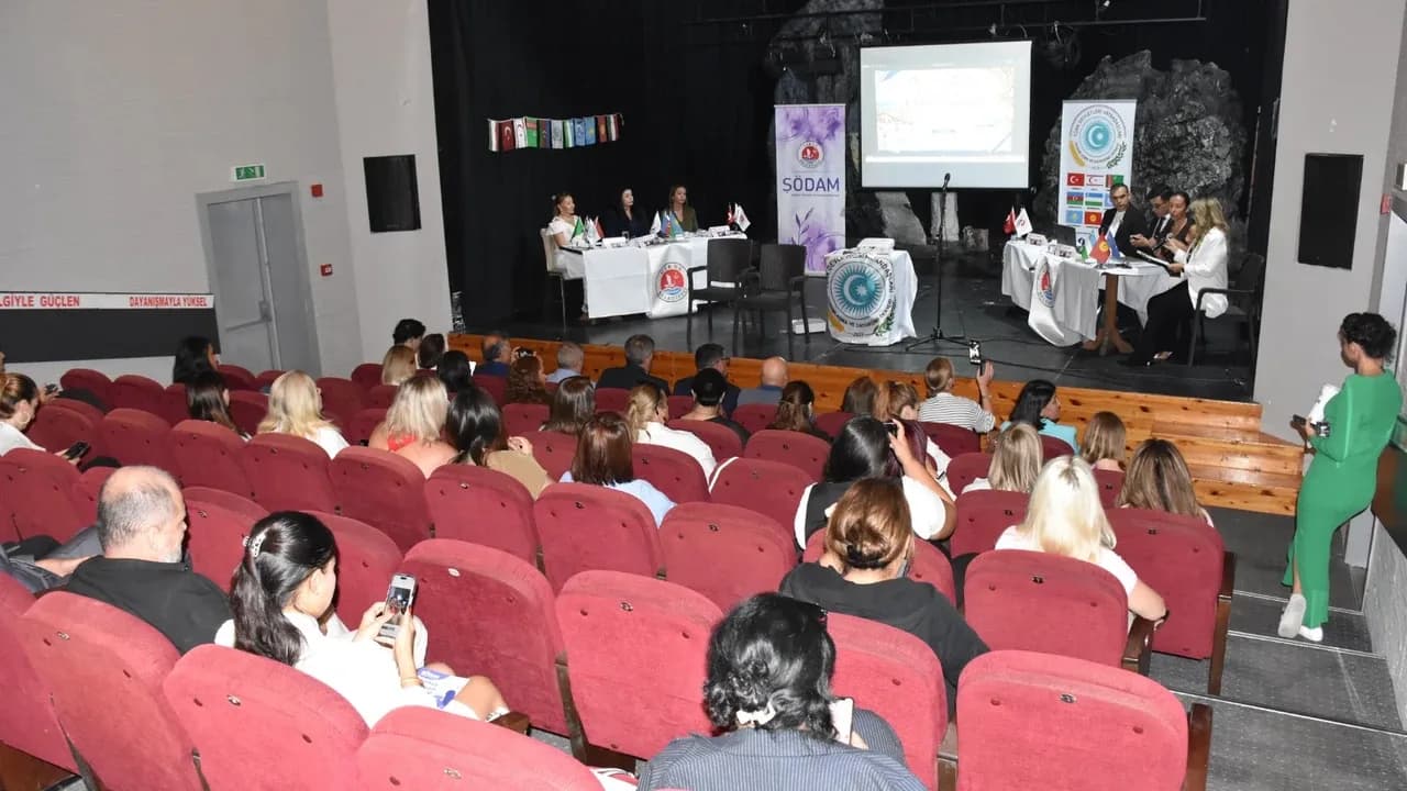 Girne’de “Kadın ve Toplum Dayanışması Etkinliği” düzenlendi