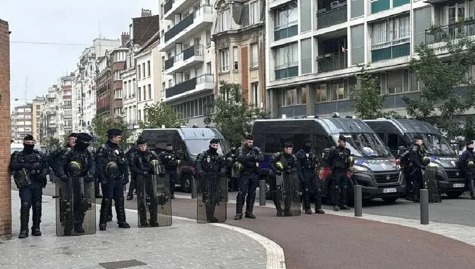 Fransa'nın Toulon şehrinde hafta sonu yapılacak gösteriler yasaklandı