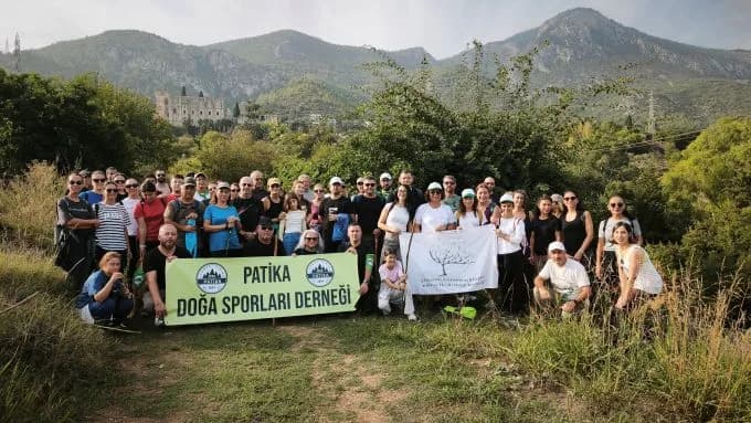Bellapais’te doğa, kültür ve dayanışma yürüyüşü
