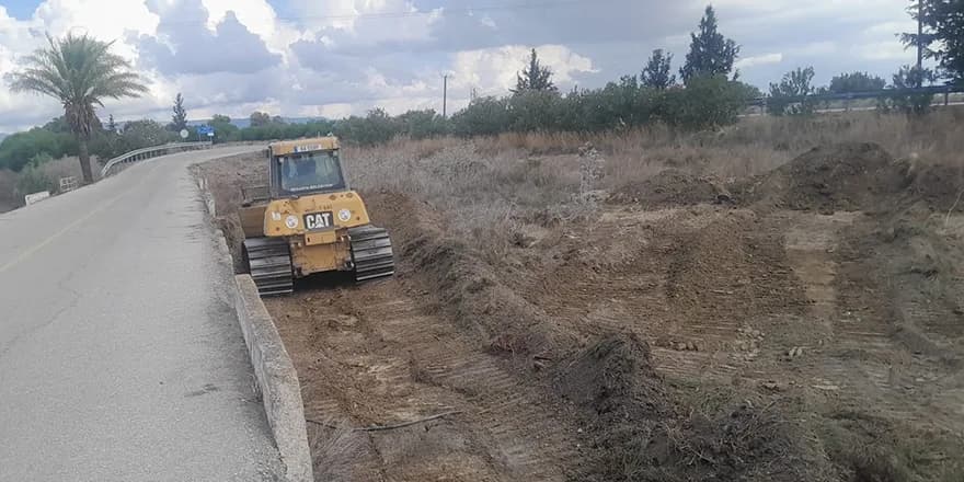 Mesarya Belediyesi, Korkuteli ve Dörtyol’da dere ıslah çalışmalarını tamamladı