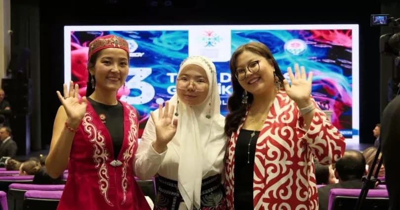 Türk Dünyası’nın gençleri, Ankara Zirvesi öncesinde Trabzon’da buluştu