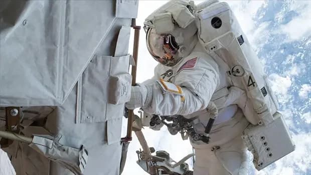 JAXA, Mars'ın gizemli uydusundan numune getirmeyi hedefleyen MMX uzay aracını fırlattı