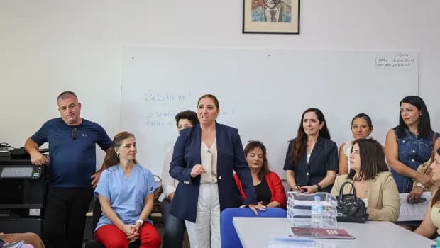 Gönyeli-Alayköy Belediye Başkan adayı Soyalp, Dr. Suat Günsel İlkokulu ve Alayköy İlkokulu'nu ziyaret etti