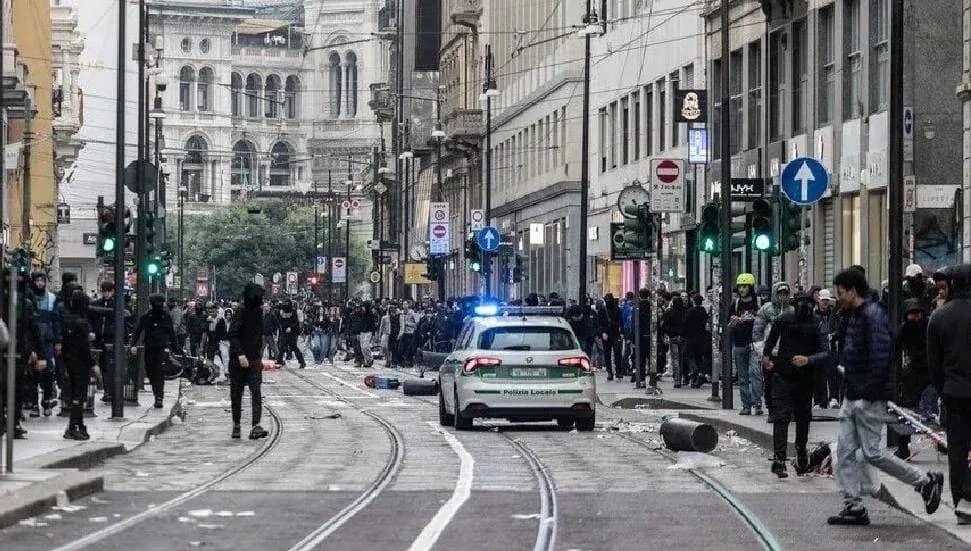 İtalya'da şiddetli protestoların ardından hükümet, Milano'da asker görevlendirme hazırlığında