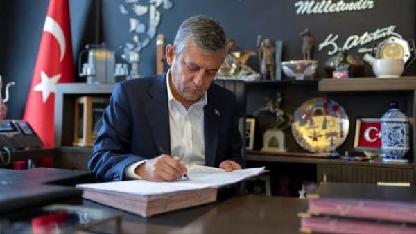 Özgür Özel’den Erdoğan hükümetine Kıbrıs ve Doğu Akdeniz eleştirisi