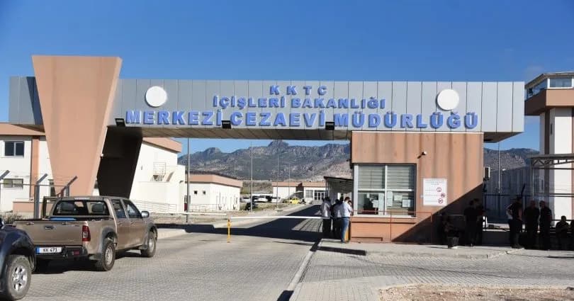 KTAMS, Merkezi Cezaevi’nde tam gün grevde