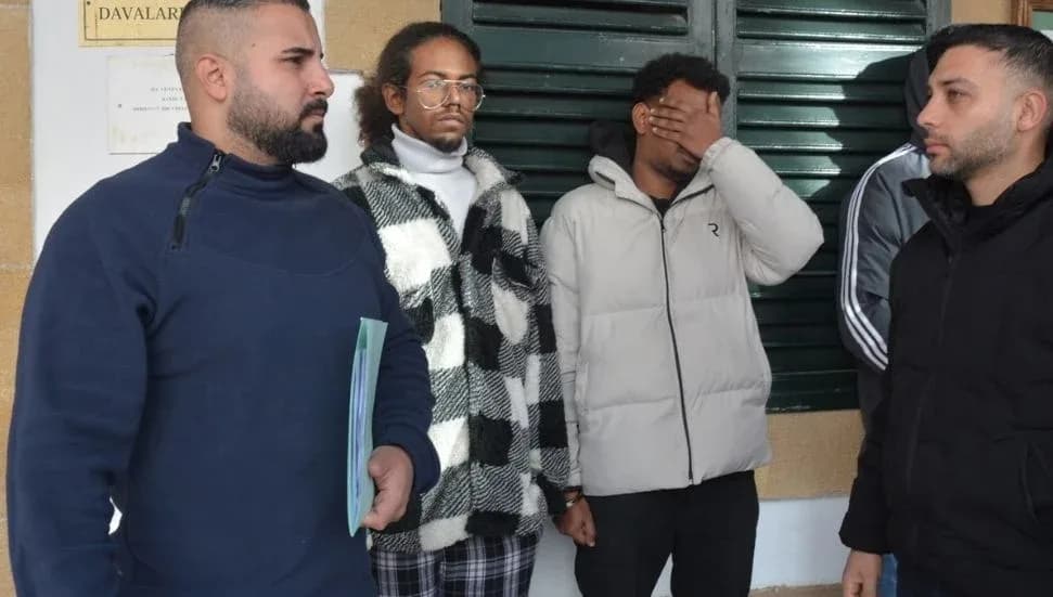 Uyuşturucu suçlarından yargılanan Muhammedali’ye 3 yıl, Ahmed’e 30 ay hapis cezası