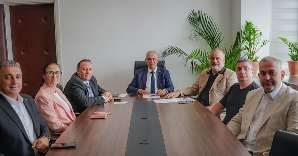 Ekonomi ve Enerji Bakanı Taçoy, Kıbrıs Türk İşverenler Sendikası’nı kabul etti