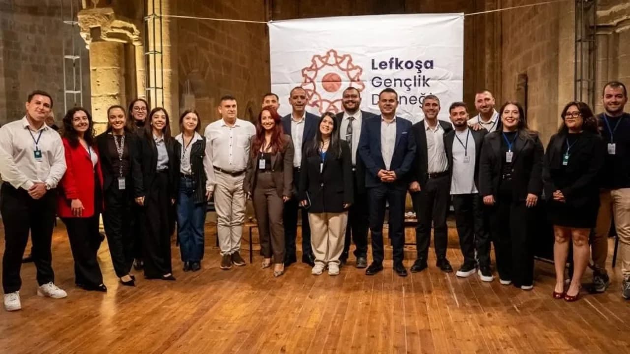 Lefkoşa Belediye Başkan adayları gençlerin sorularını yanıtladı
