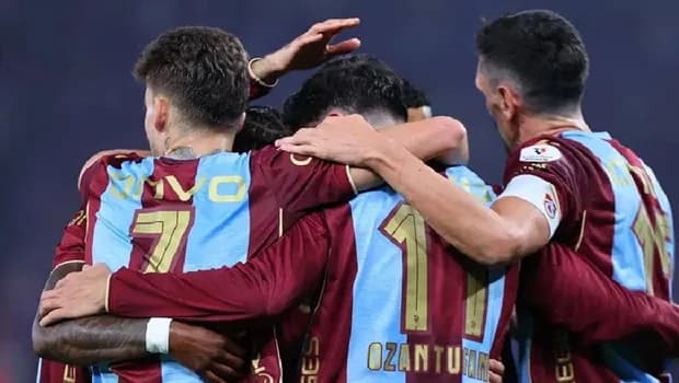 Trabzonspor, Beşiktaş'ı 2 golle geçti: Salah yine attı
